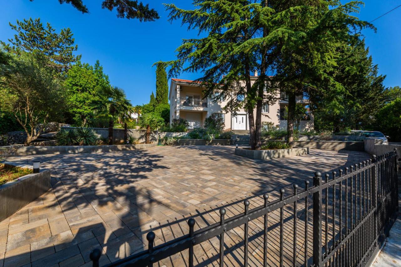 Apartment Nada 2 Малинска Екстериор снимка